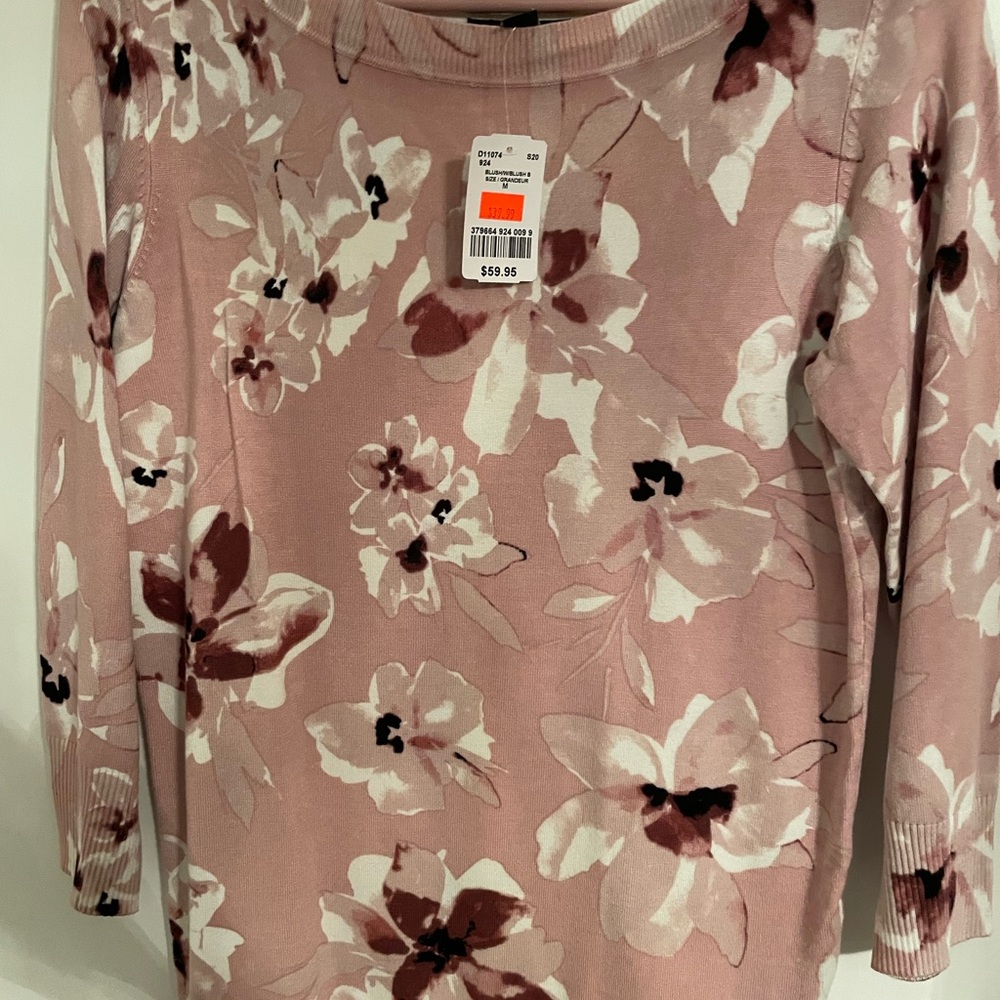 NWT Le Chateau sweater